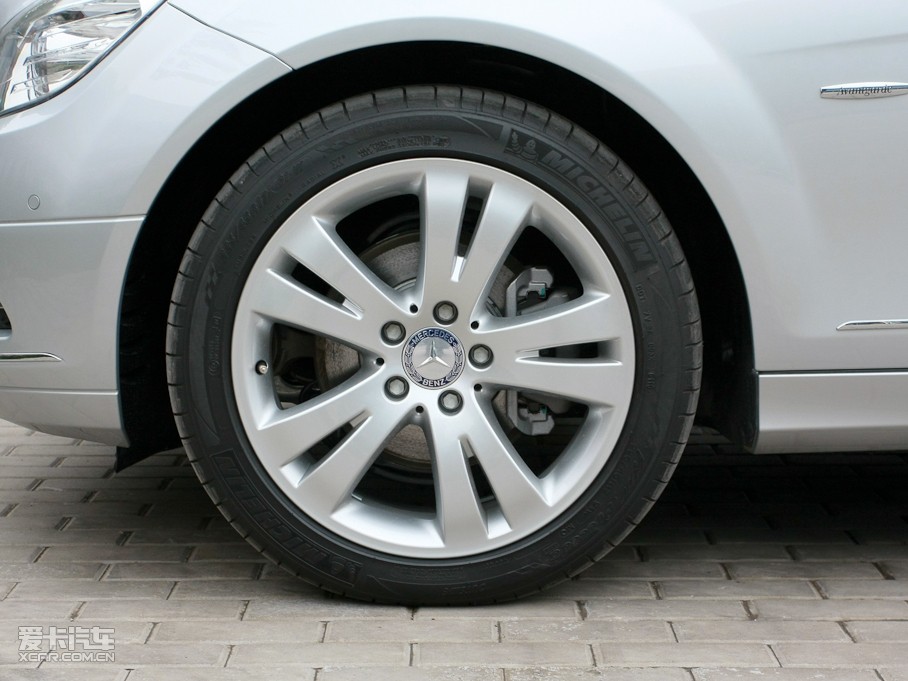 2010��YC�� C 200 CGI �r�а�