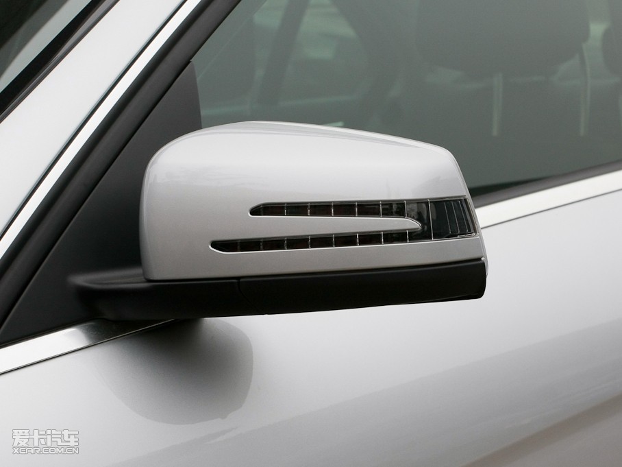 2010��YC�� C 200 CGI �r�а�