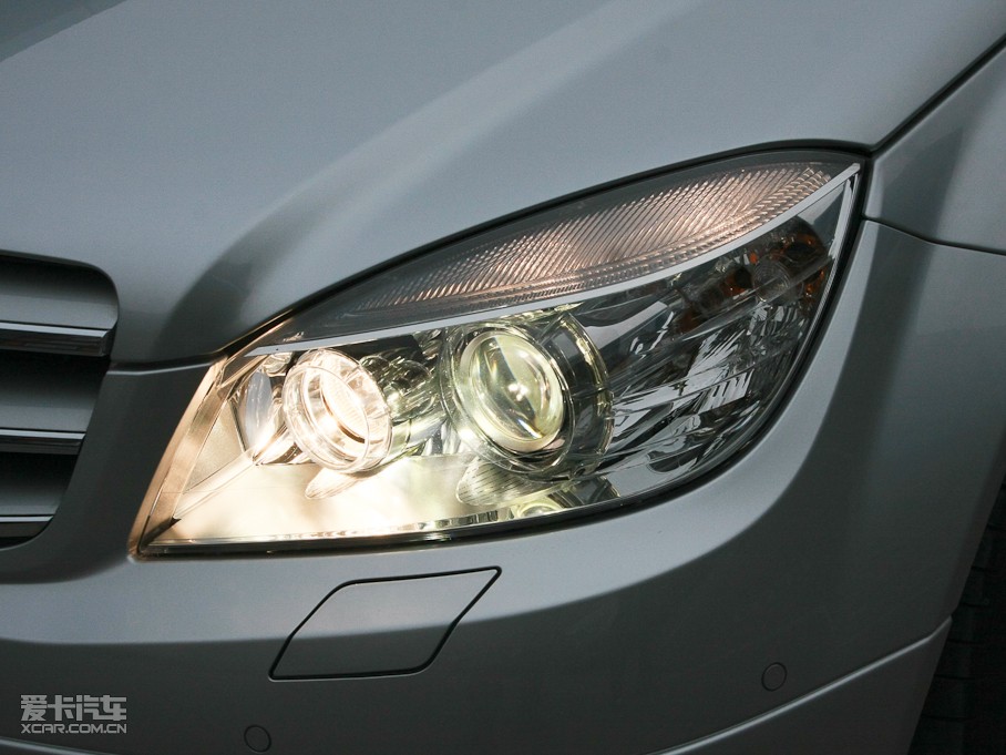 2010��YC�� C 200 CGI �r�а�