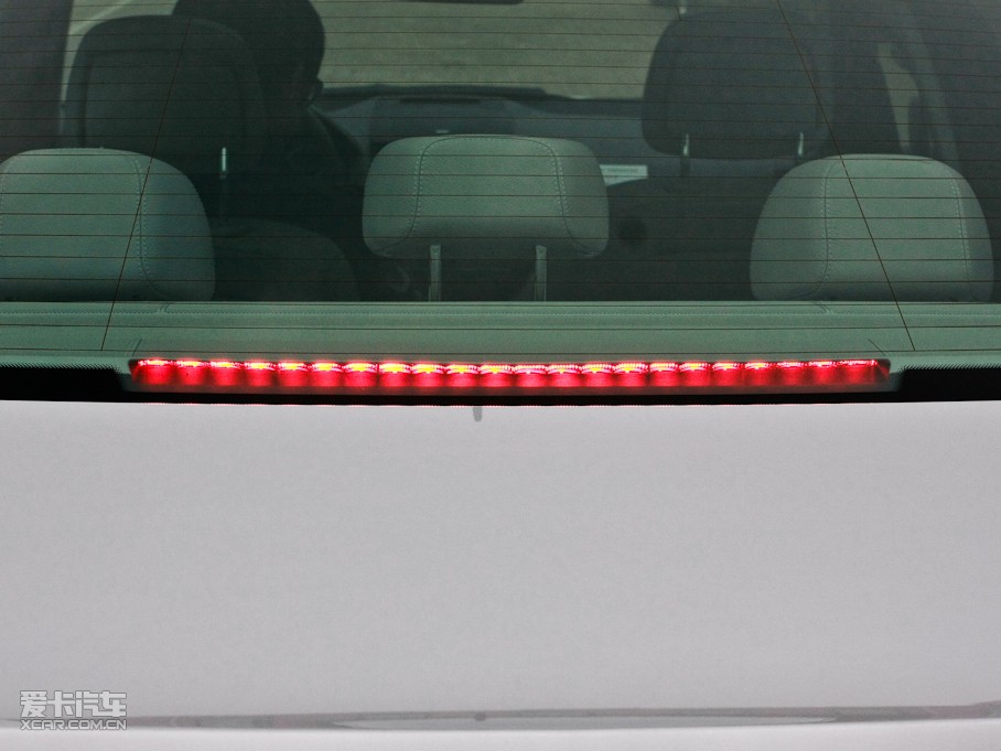 2010��YC�� C 200 CGI �r�а�