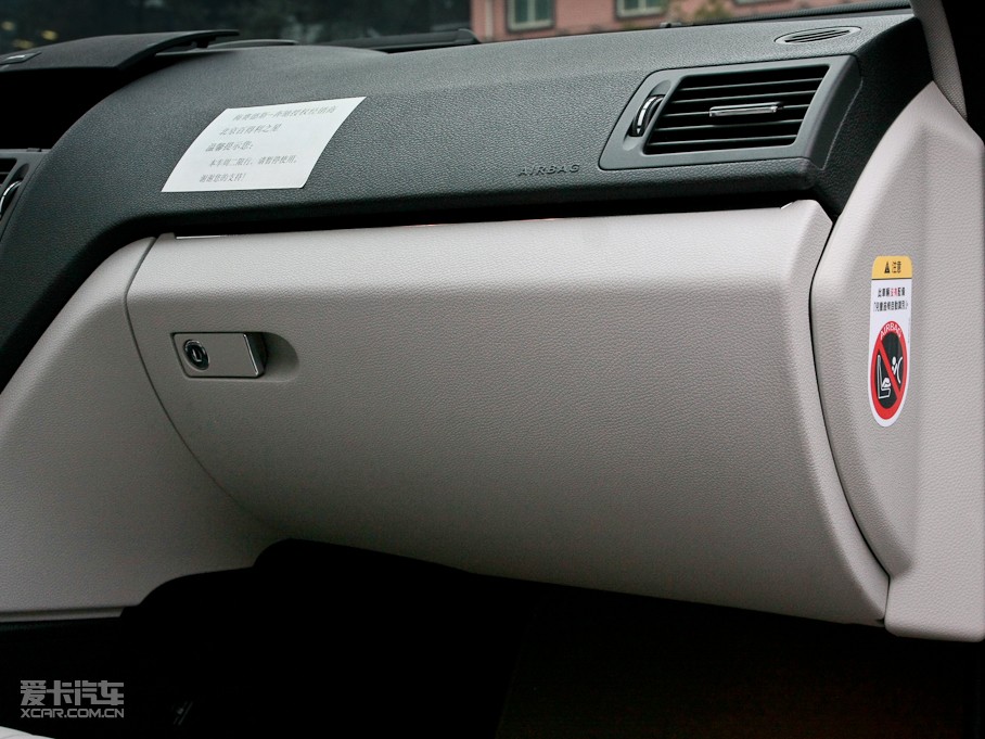 2010YC(j) C 200 CGI r(sh)а