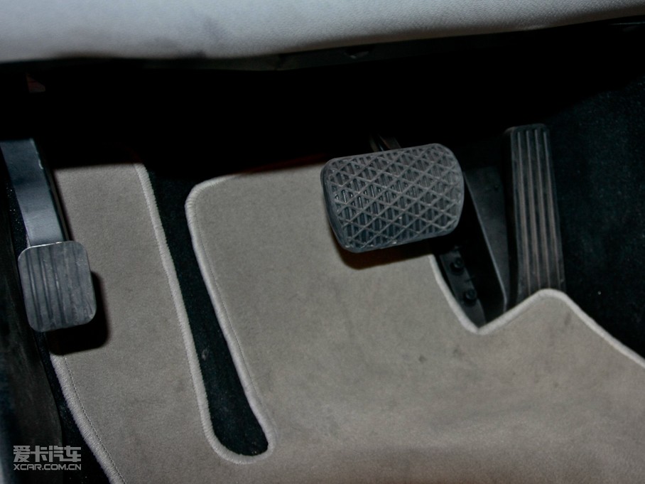 2010��YC�� C 200 CGI �r�а�