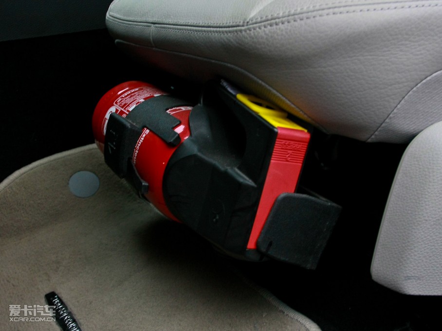 2010��YC�� C 200 CGI �r�а�