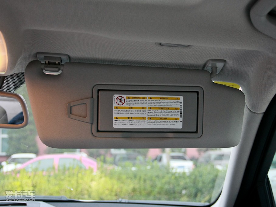 2010��YC�� C 200 CGI �r�а�