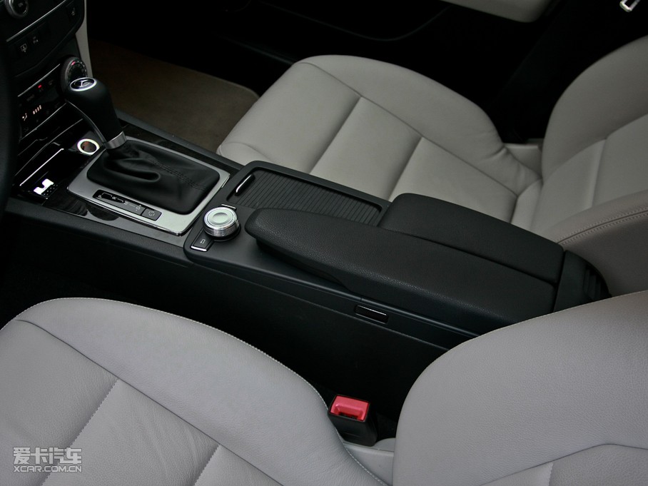 2010YC C 200 CGI rа