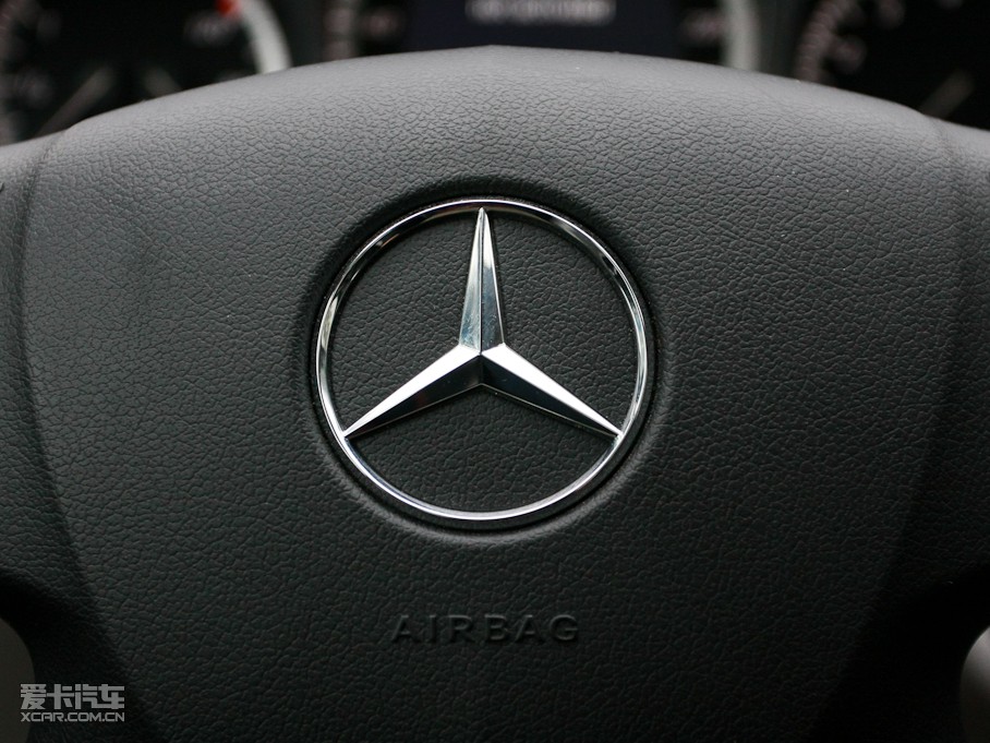 2010��YC�� C 200 CGI �r�а�