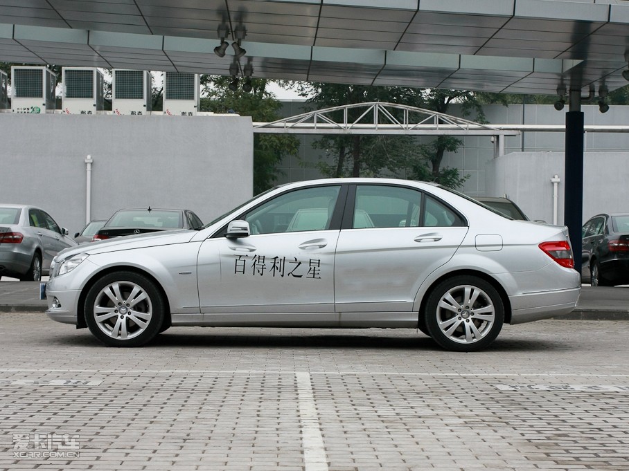 2010��YC�� C 200 CGI �r�а�