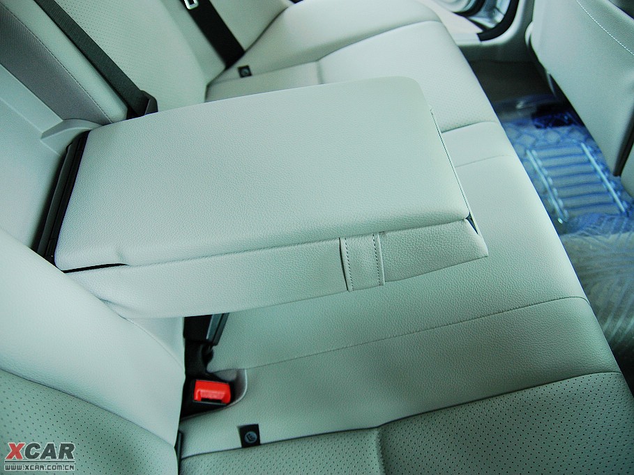 2010YC C 200 CGI Ű