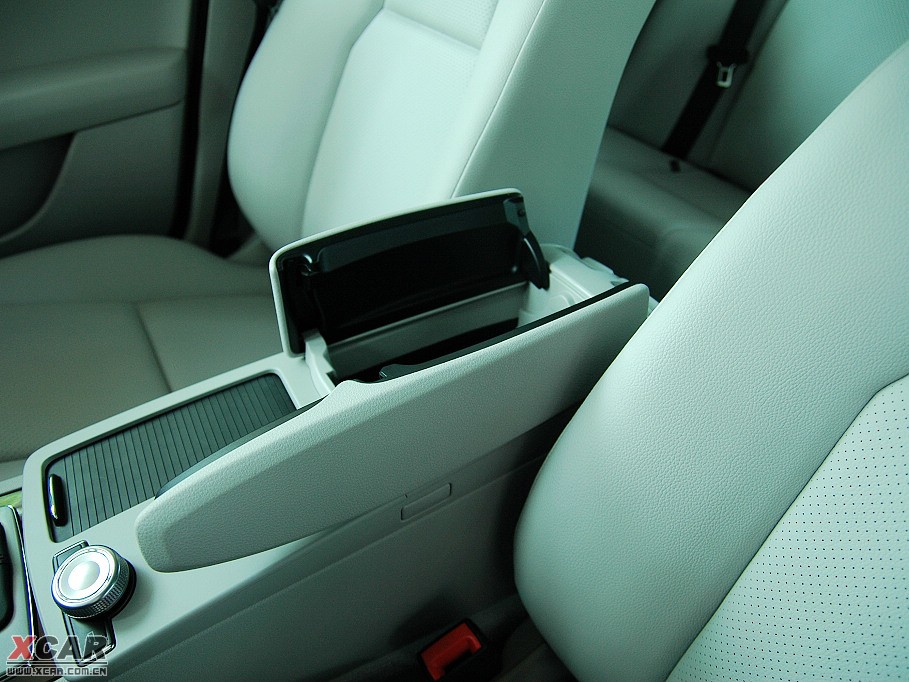 2010YC C 200 CGI Ű