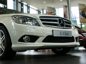 2010C 300 r(sh)а (x)(ji)^(gun)