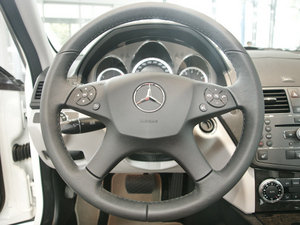 2010C 300 ʱа 