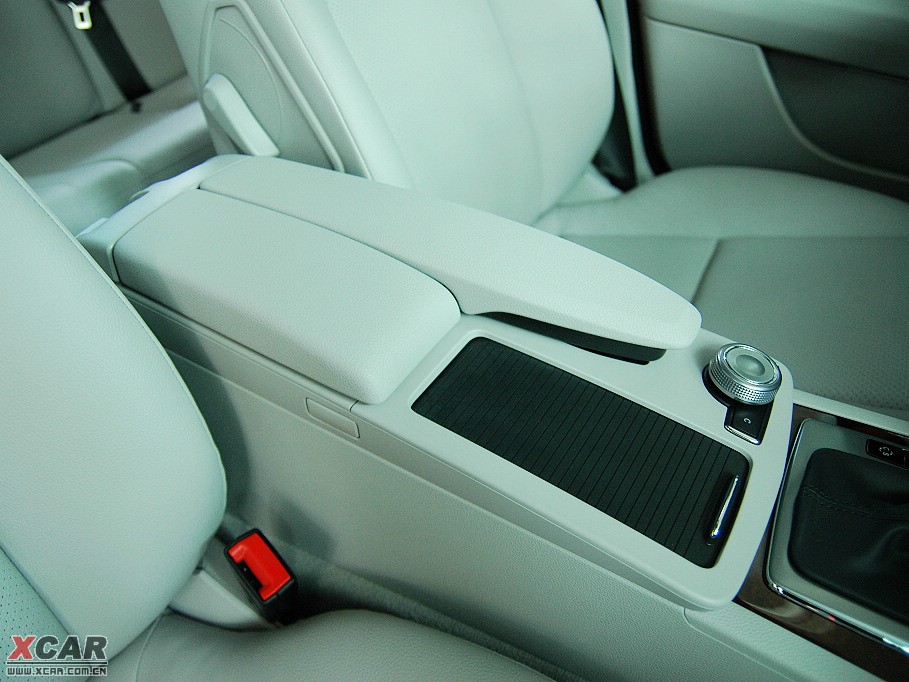 2010YC C 200 CGI Ű