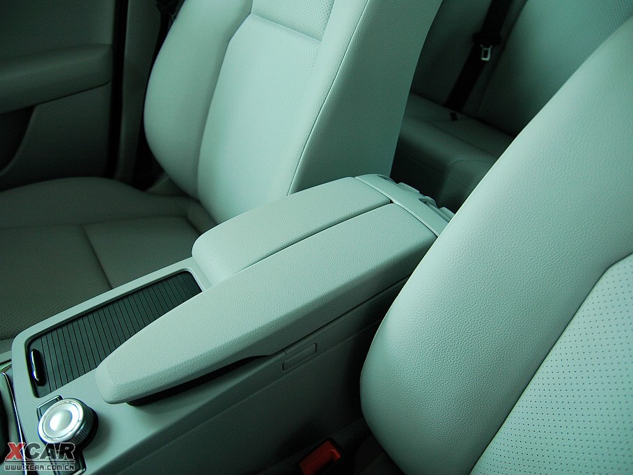 2010YC C 200 CGI Ű