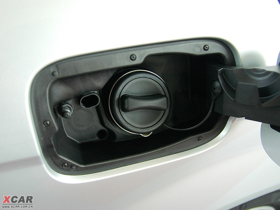 2010YC C 200 CGI Ű