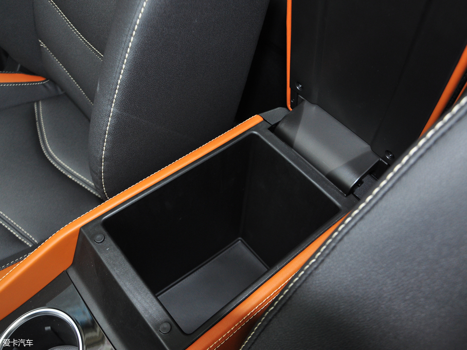 2018�̩T300 1.5L CVT���F��