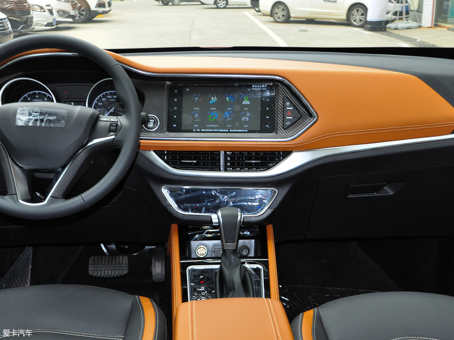 2018�̩T300 1.5L CVT���F��