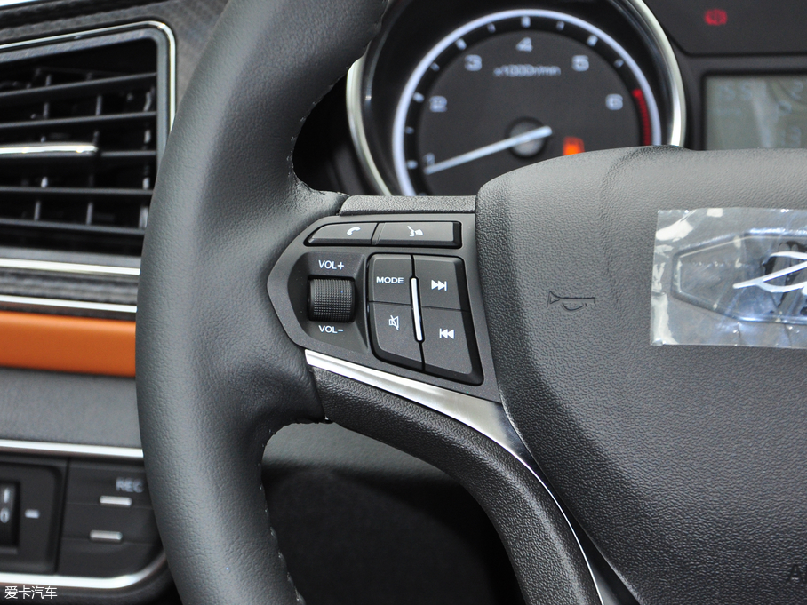 2018�̩T300 1.5L CVT���F��