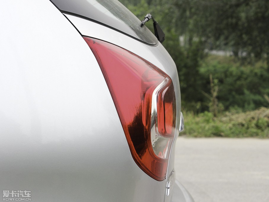 2011�̩Z200HB 1.3L �ք����m��