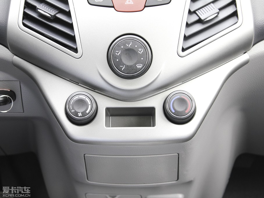 2011�̩Z200HB 1.3L �ք����m��