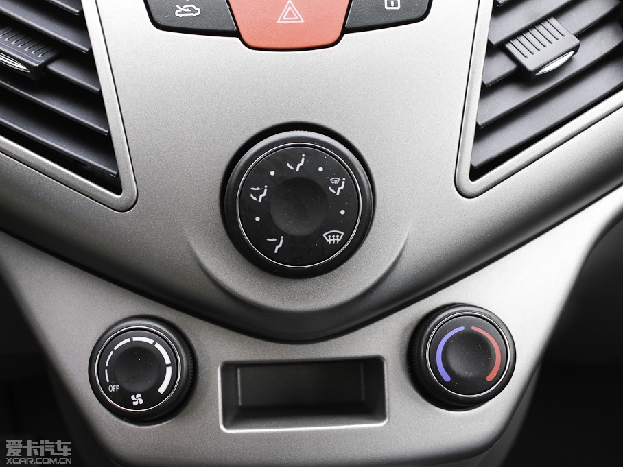 2011�̩Z200HB 1.3L �ք����m��