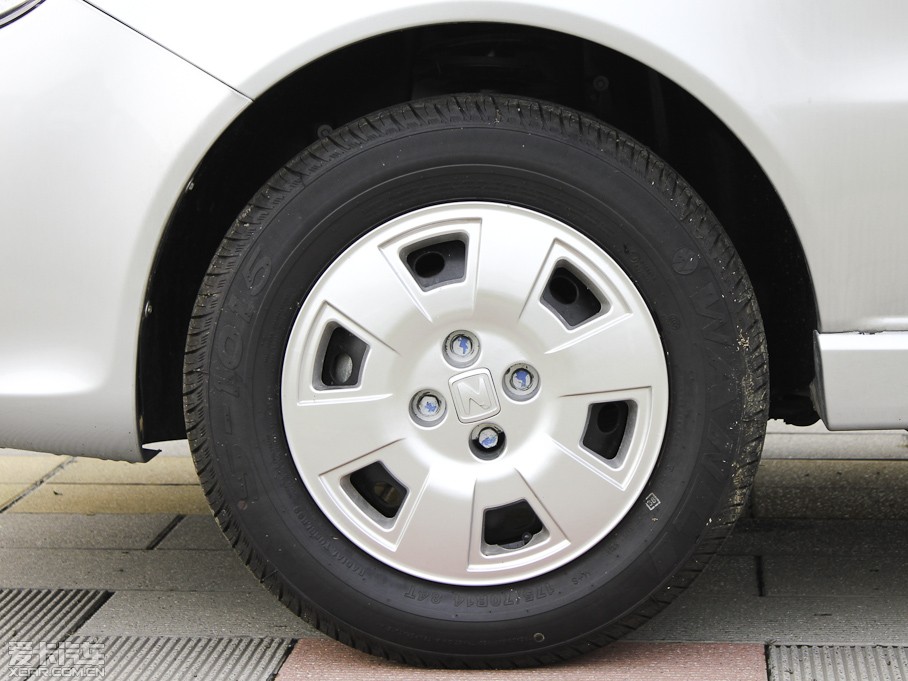 2011̩Z200 1.3L քm