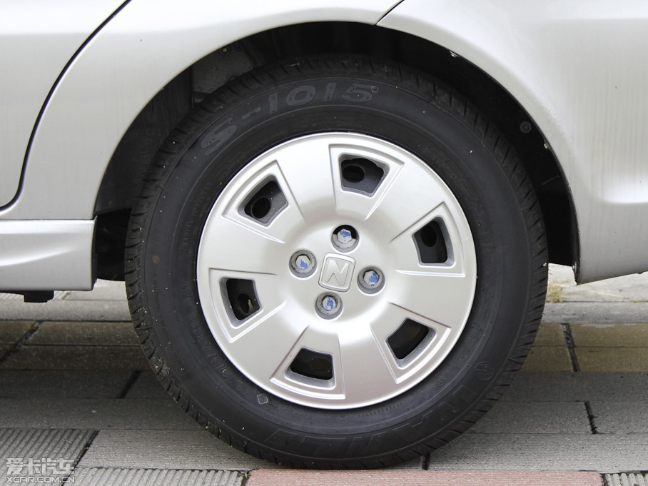 2011̩Z200 1.3L քm