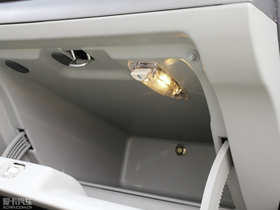 2011̩Z200 1.3L քm