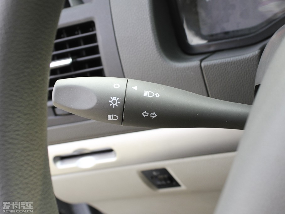 2011̩Z200 1.3L քm