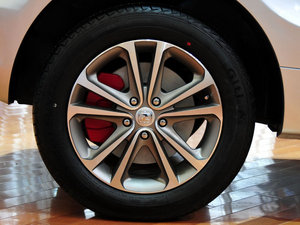 2011款基本型 细节外观