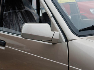 2011款0.8L 手动尊贵版 细节外观
