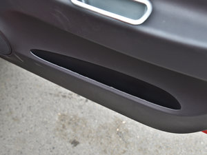 2013款1.3L 手动都市版 空间座椅