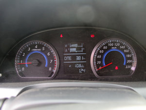 2013款1.6L 自动尊贵版 仪表