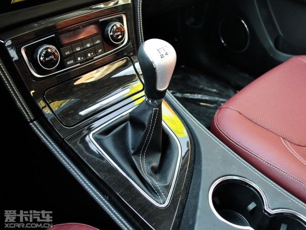 眾泰汽車2014款眾泰T600