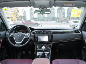 2014款2.0T 手动尊贵版 内饰全景