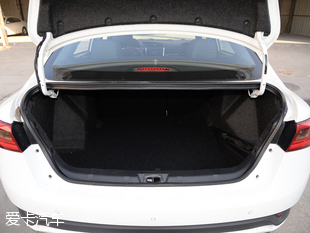 眾泰汽車2014款眾泰Z300