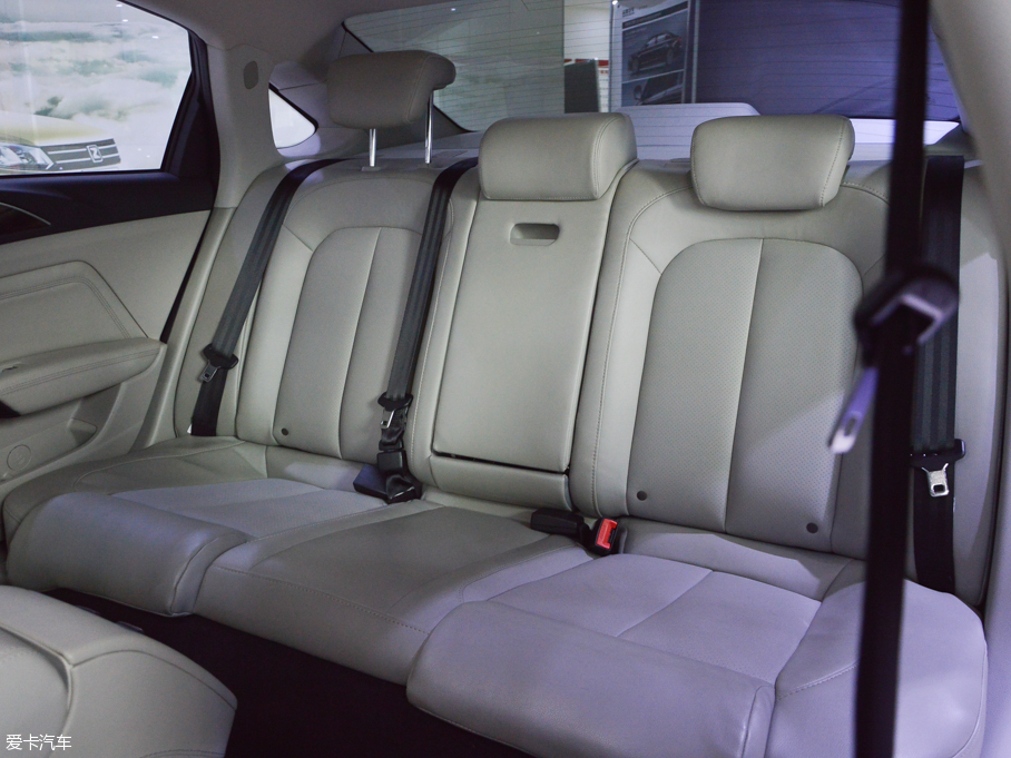 眾泰汽車2016款眾泰Z700