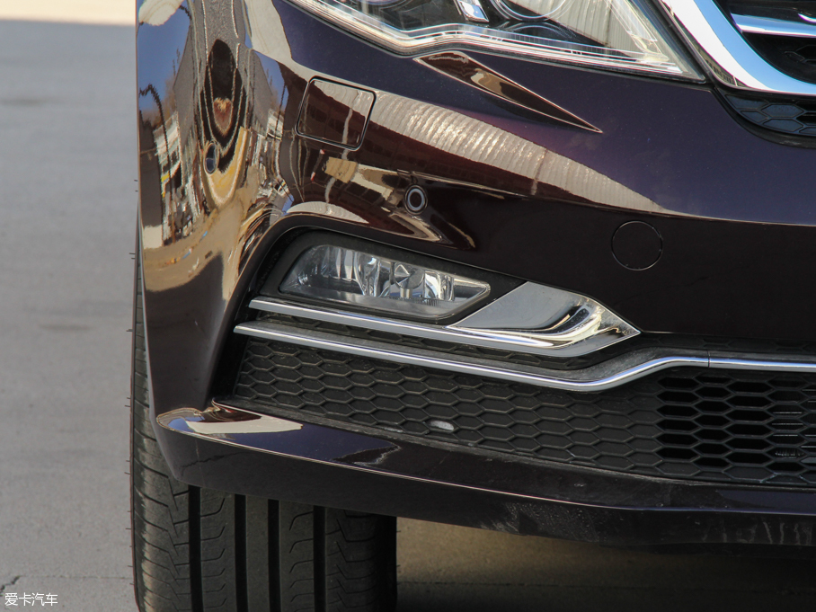 2016̩Z700 1.8T ԄF