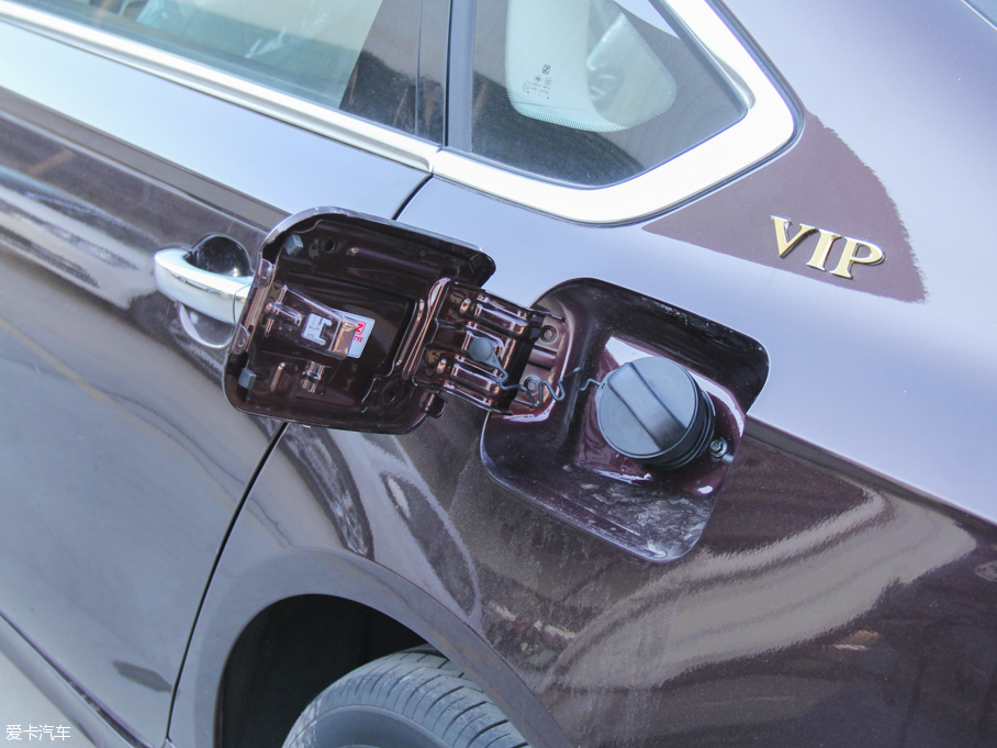 2016̩Z700 1.8T ԄF