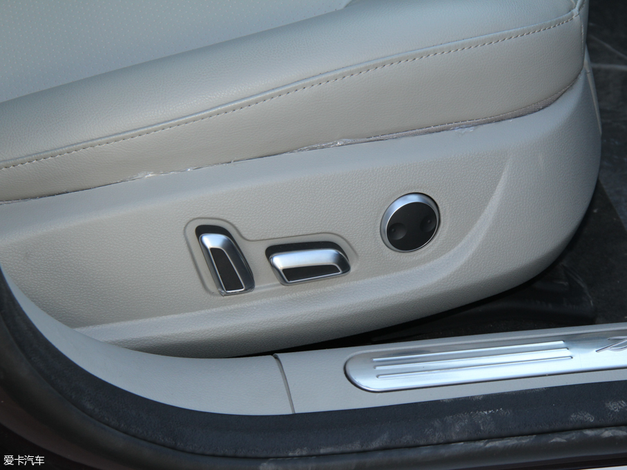 2016̩Z700 1.8T ԄF