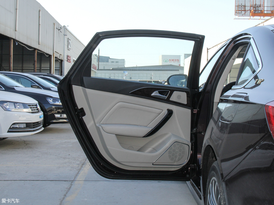 2016̩Z700 1.8T ԄF