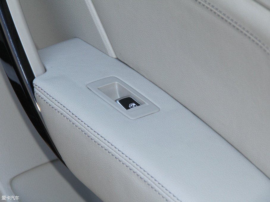 2016̩Z700 1.8T ԄF