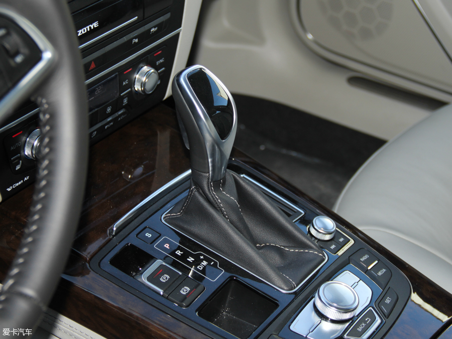 2016̩Z700 1.8T ԄF