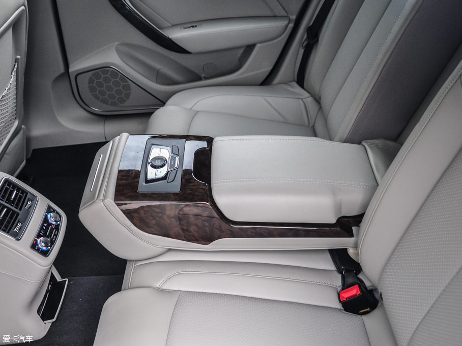 2016̩Z700 1.8T ԄF