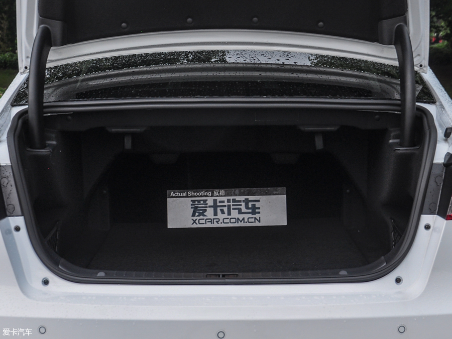 2016̩Z700 1.8T ԄF