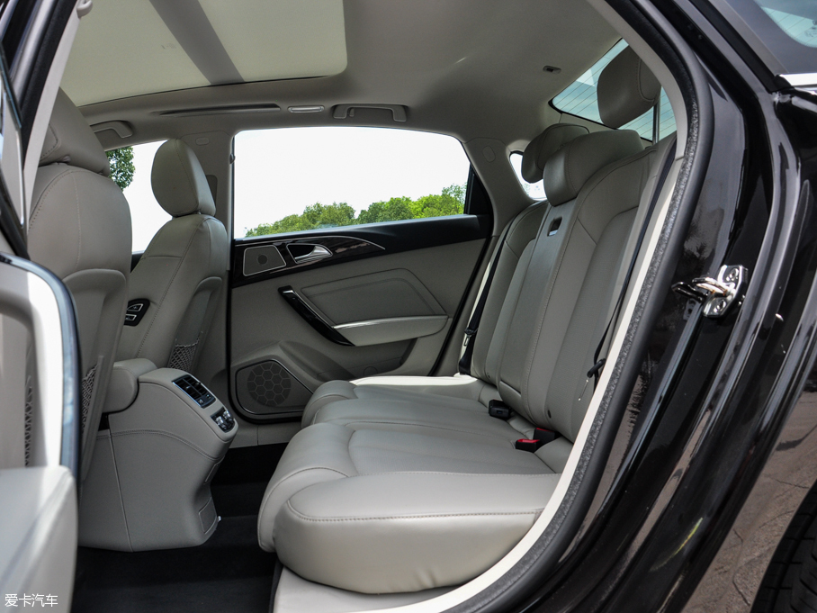 2016̩Z700 1.8T քF