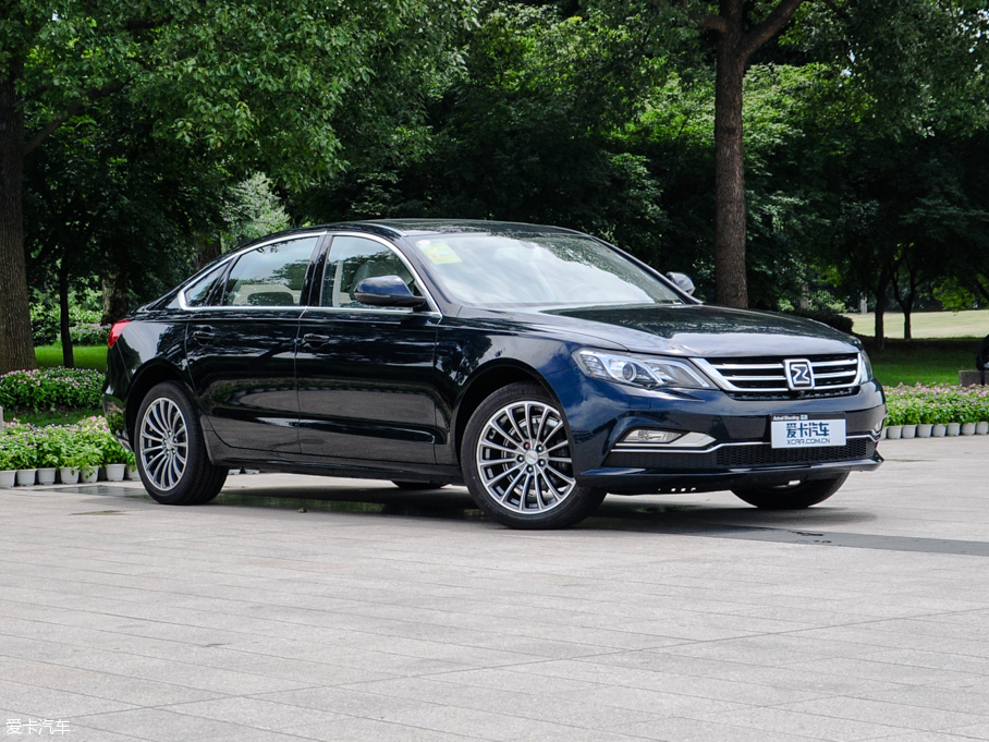 2016̩Z700 1.8T ԄӺA