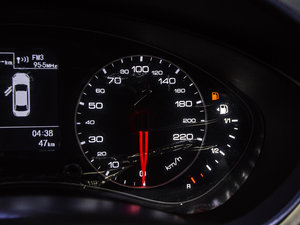 2016款1.8T 自动公务型 中控区