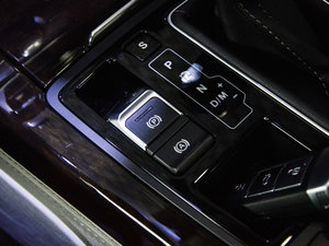 2016款1.8T 自动公务型 驻车制动器
