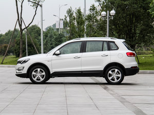 2015款1.5T 手动尊贵型 国IV 正侧（左）