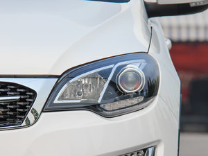 2015款1.5T CVT地主型 国IV 大灯